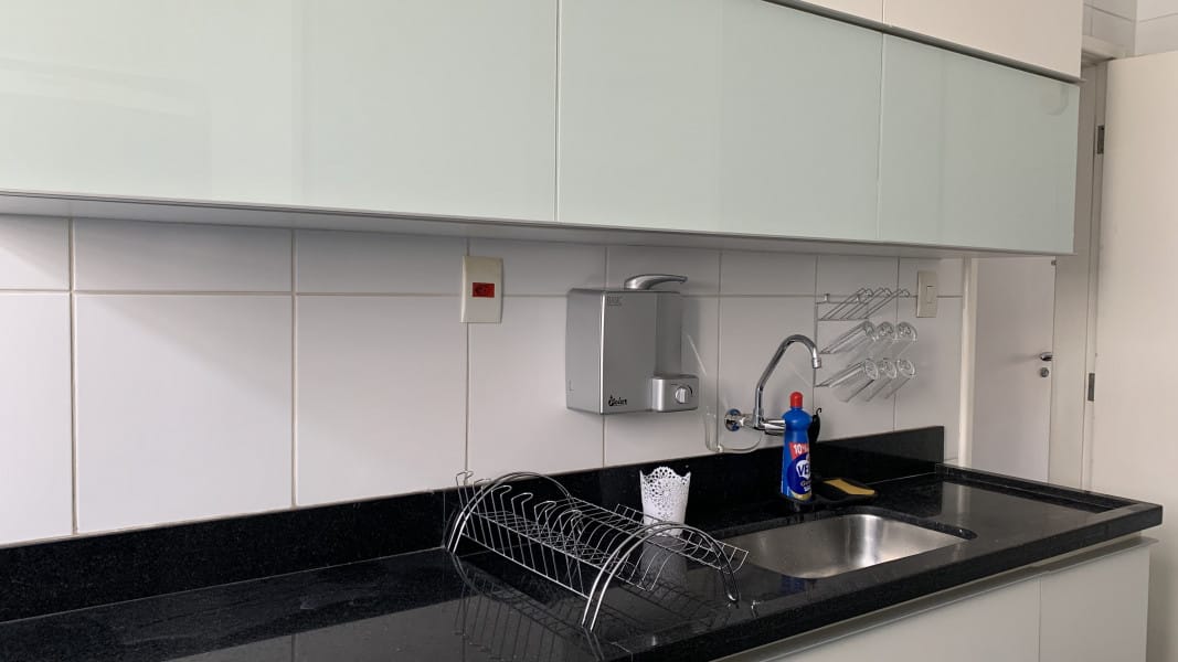 Imagem 13 da galeria do anúncio: EXCELENTE QUARTO PRAÇA DA SAVASSI-PRAÇA DA LIBERDADE -202/05