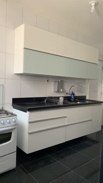 Imagem 16 da galeria do anúncio: EXCELENTE QUARTO PRAÇA DA SAVASSI-PRAÇA DA LIBERDADE -202/05