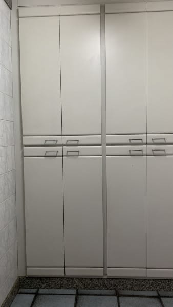 Imagem 12 da galeria do anúncio: QUARTO FEMININO - PRAÇA DA SAVASSI -AO LADO DO MAC DONALD'S