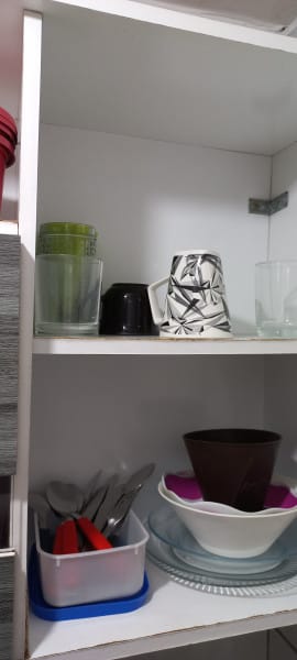 Imagem 8 da galeria do anúncio: Pensionato Feminino Très Jolie - QUITINETES E QUARTOS