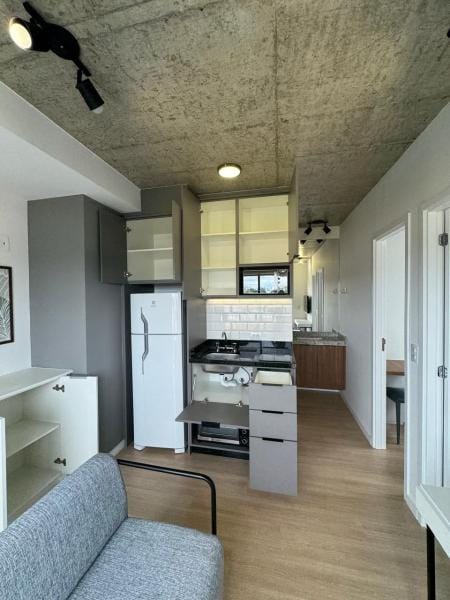 Imagem 11 da galeria do anúncio: Quarto Apartamento PUC