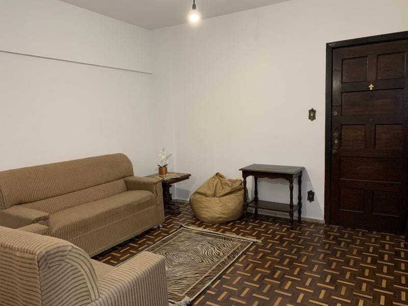 Imagem 12 da galeria do anúncio: QUARTO PARA MOÇA - PRAÇA DA LIBERDADE - SAVASSI - 04/101