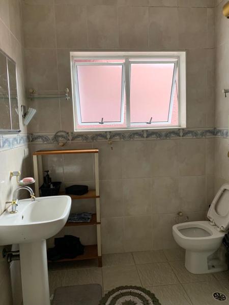 Imagem 9 da galeria do anúncio: METRO BROOKLIN E AVENIDA SANTO AMARO - QUARTO ILUMINADO