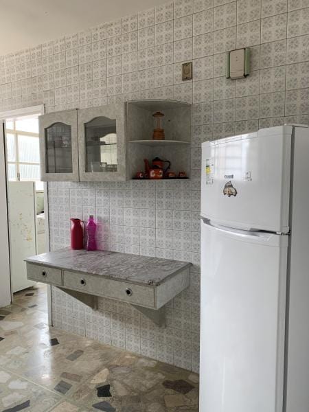 Imagem 18 da galeria do anúncio: SUÍTE FEMININA C/ VARANDA-PRAÇA DA SAVASSI-PRAÇA LIBERDADE