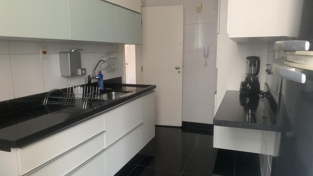 Imagem 15 da galeria do anúncio: VAGA FEMININA -PRAÇA DA LIBERDADE-SAVASSI 03/301