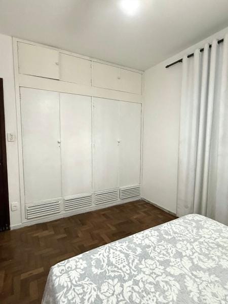 Imagem 6 da galeria do anúncio: QUARTO PARA MOÇA - PRAÇA DA LIBERDADE - SAVASSI - 04/101