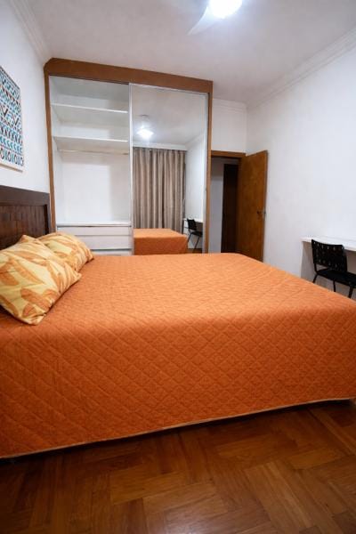 Imagem 4 da galeria do anúncio: Quarto individual de luxo no Centro