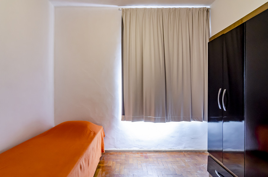 Imagem 1 da galeria do anúncio: Quarto individual em CoLiving no bairro Floresta.