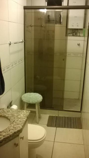 Imagem 3 da galeria do anúncio: Quarto Central Individual Residencial em AP muito Seguro