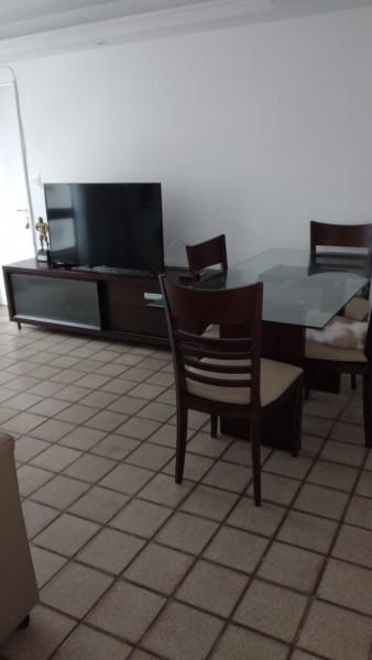 Imagem 3 da galeria do anúncio: Quarto de casal na praia com vaga de garagem