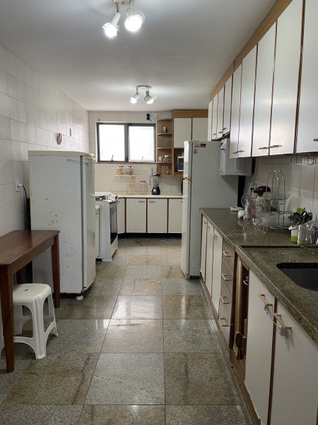 Imagem 8 da galeria do anúncio: Mega suíte na praia
