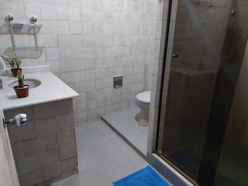 Imagem 19 da galeria do anúncio: Quarto espaçoso na Graça (para Estudantes)!