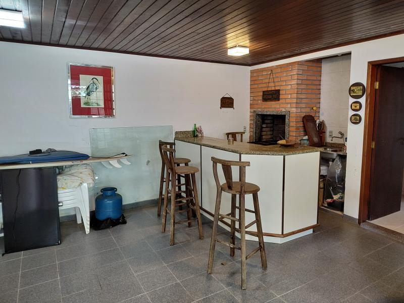 Imagem 14 da galeria do anúncio: Quarto em Casa próxima à praia na Cachoeira do B. Jesus