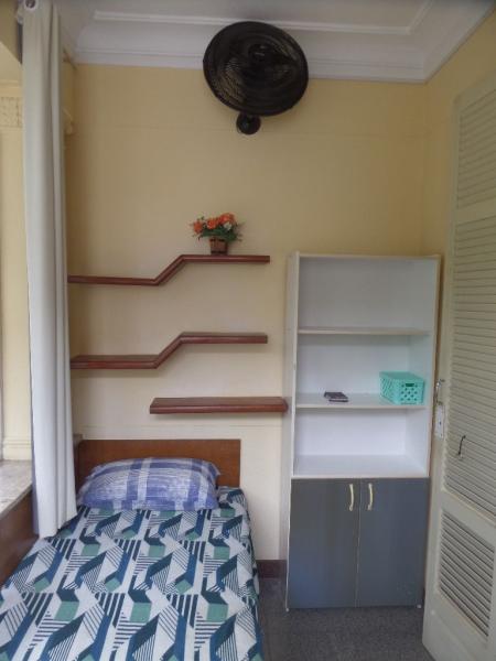 Imagem 8 da galeria do anúncio: Ótimo quarto com AC e frigobar - UERJ/HUPE/Hosp. Jesus