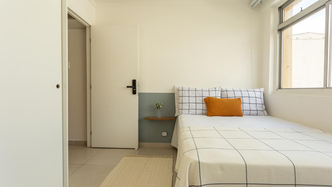 Imagem 1 da galeria do anúncio: Quarto com banheiro exclusivo | Metrô Fradique Coutinho