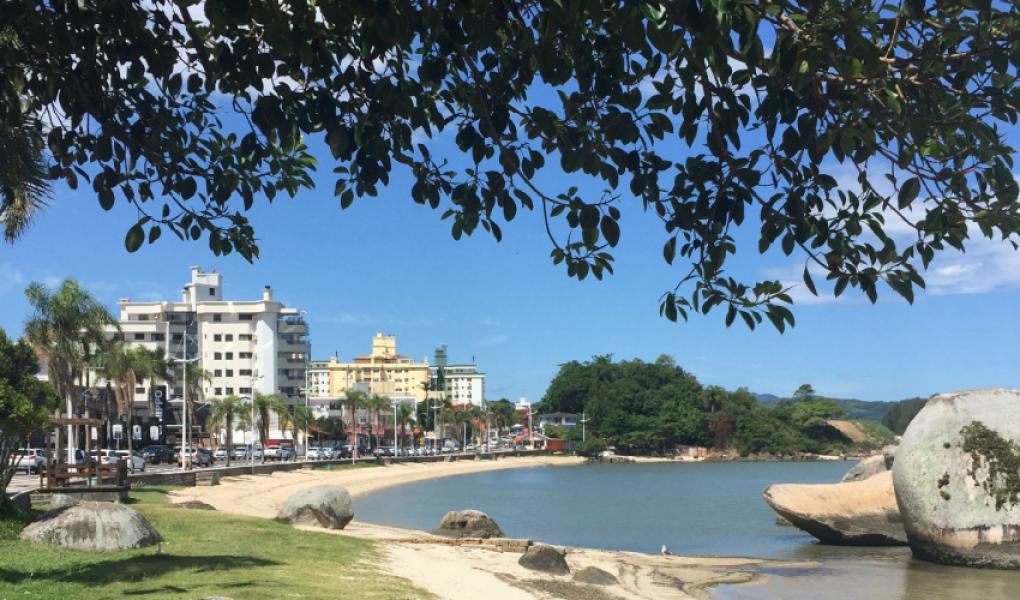 Imagem 1 da galeria do anúncio: QUARTO PRIVATIVO - Td Incluso - Na Orla