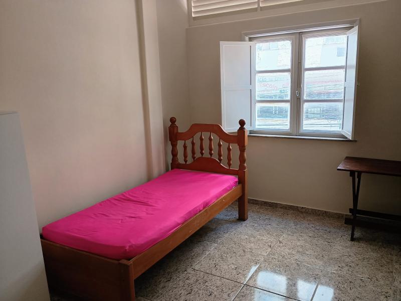 Imagem 1 da galeria do anúncio: Alugo quarto individual - república