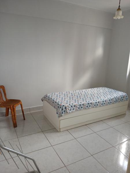 Imagem 6 da galeria do anúncio: Quarto individual para mulheres.