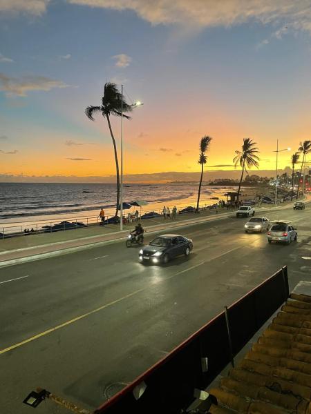 Imagem 3 da galeria do anúncio: Apartamento 1/4 Itapuã Pé na Areia Paradise!