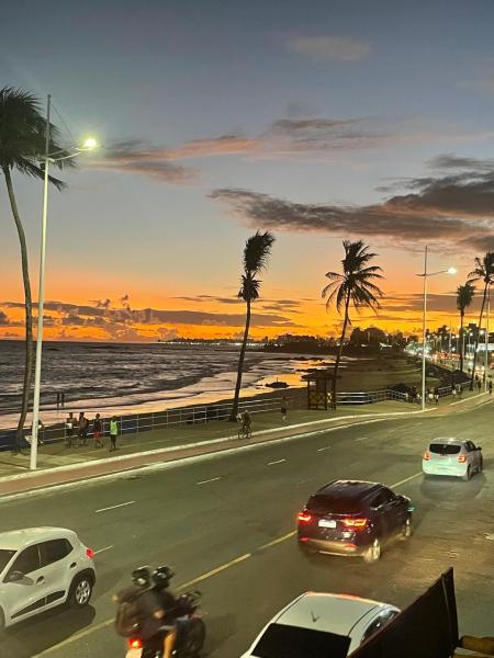 Imagem 2 da galeria do anúncio: Apartamento 1/4 Itapuã Pé na Areia Paradise!